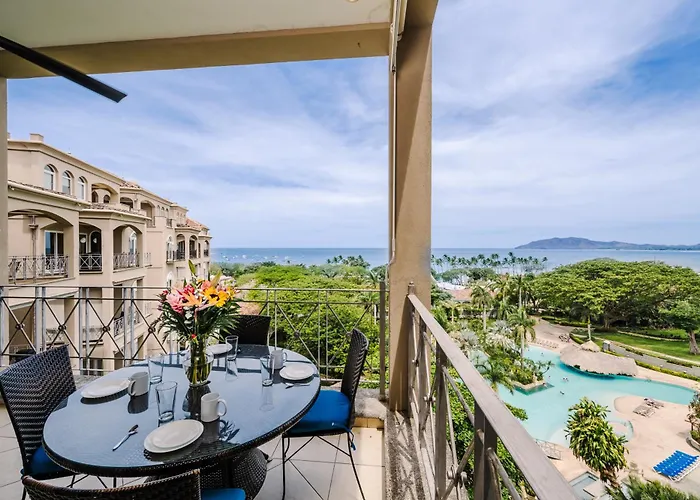 Oceanview Luxury In The Heart Of Town Сasa de vacaciones