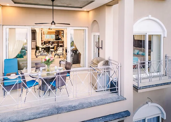 Сasa de vacaciones Oceanview Luxury In The Heart Of Town *