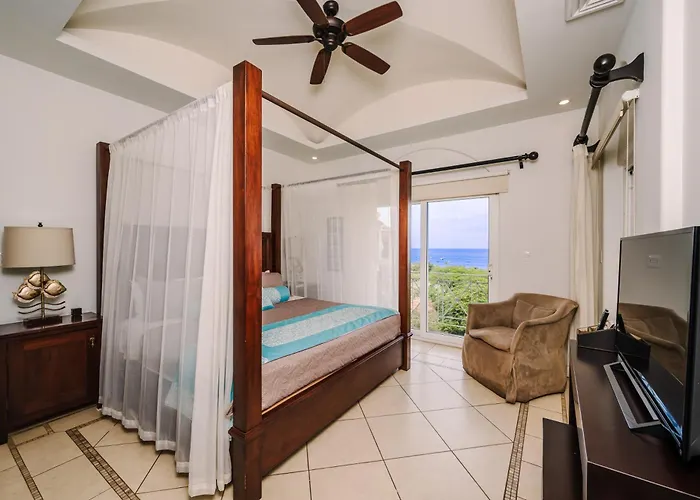 Oceanview Luxury In The Heart Of Town Сasa de vacaciones *