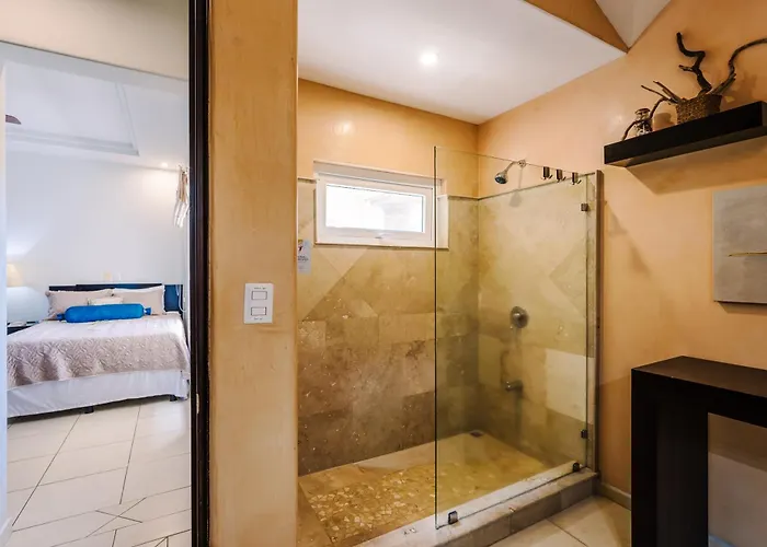 Oceanview Luxury In The Heart Of Town Сasa de vacaciones *